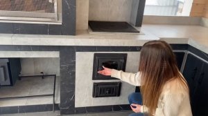 Стильный барбекю-комплекс на веранде дома