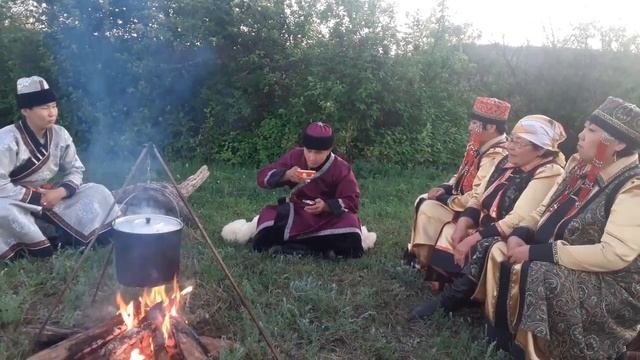 Читаем эпос "Абай Гэсэр" смотреть онлайн