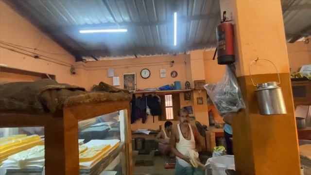Rasvanti sweet’s vanaras shop #vanaras #kashi #varanasi #varansi