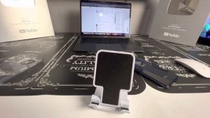 Что делать если телефон работает но экран не показывает?