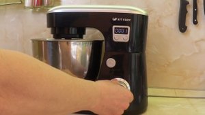 Обзор / Планетарный миксер от фирмы KIT FORT KT-1308 / Испытание и обзор 30.04.2018