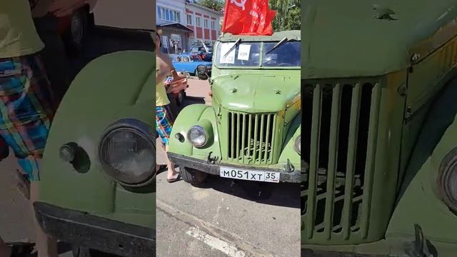 РетроЧЕ ГАРАЖ-28 начало выставки ретро техники в Мышкине