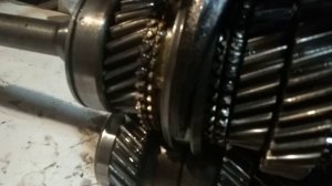 КПП Газель/Волга 5ть. ступенчатая. Вылетают передачи.