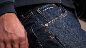 МОТОЦИКЛЕТНЫЕ ДЖИНСЫ RYNOX С ЗАЩИТОЙ RHEON™