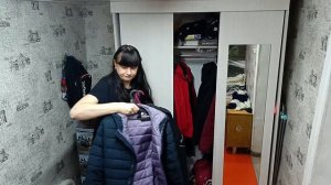 Расхламление сезонных вещей. уборка в шкафу.
