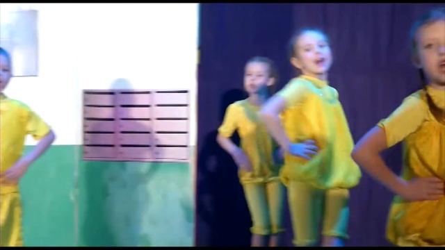 Прилетела к нам оса - Ансамбль Кашалот смотреть онлайн