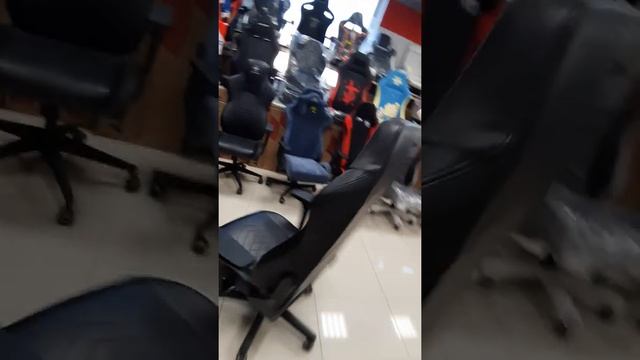 Noblechairs HERO EDITION - премиальные игровые кресла