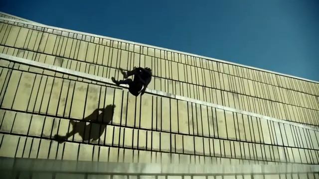 Azzaro Wanted By Night смотреть онлайн