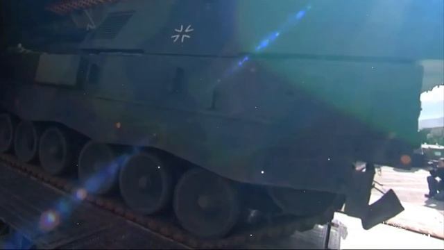 Today !! German Giant Howitzer Finally in Action in Donbas