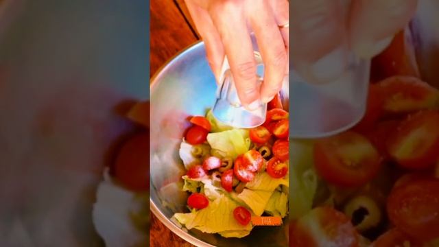 🥗Salada simples e deliciosa pro seu dia a dia🥗  #saladas #receitasfit #receitasfitness