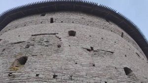 5 месяцев после увольнения с работы в Москве. Что будет если разорюсь. г. Псков. Покровская башня.