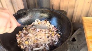 Морепродукты в казане | Без слов