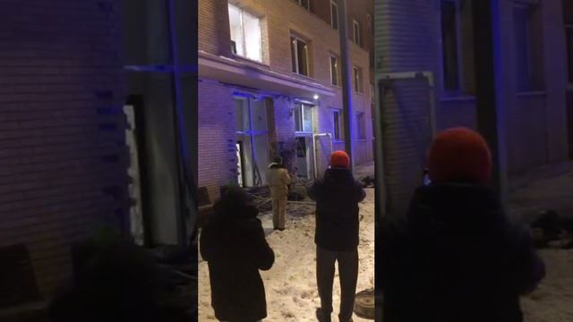 Взрыв прогремел на Рязанском проспекте, д. 2/1 в Москве, погибли два человека,