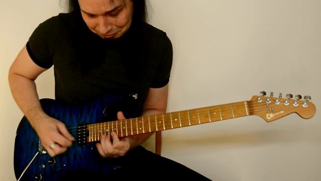 MasterMike: Guthrie Govan  Waves