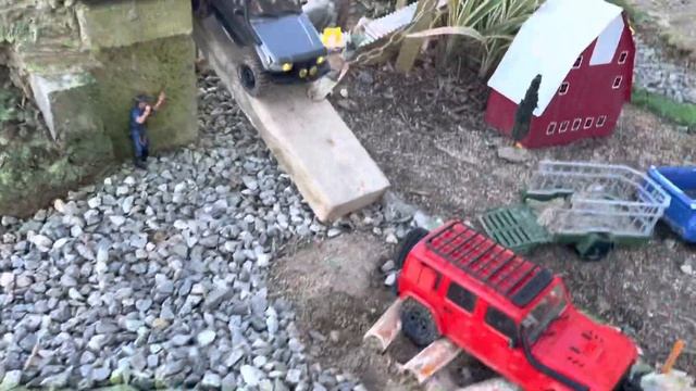 1:18 land cruiser and fire horse rc crawler