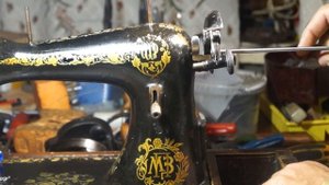 Швейная машина ПМЗ 30 х годов прошлого века  Реставрация и ремонт