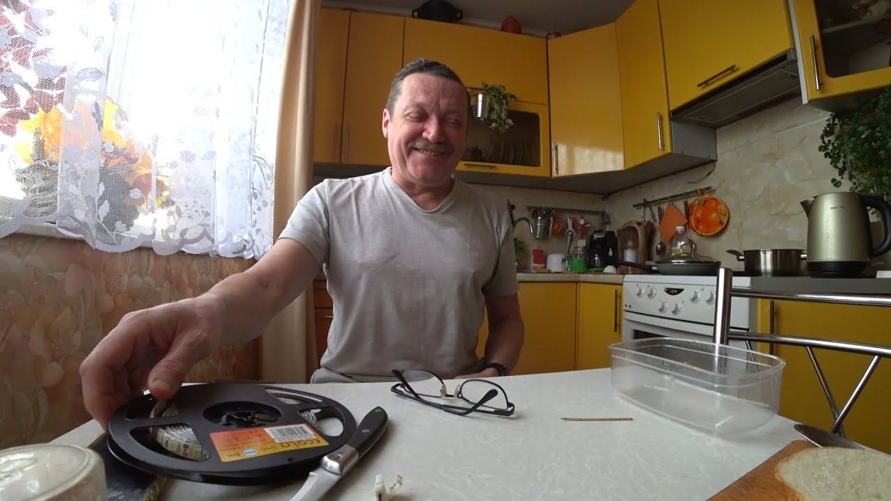 ВЛОГ ОСВЕЩЕНИЕ РАБОЧЕЙ ЗОНЫ НА КУХНЕ /Холодный или тёплый ? / Икра из Магнита 14-15 ноября 2019 г. смотреть онлайн