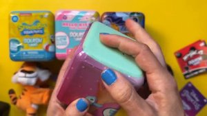 9 минут Asmr распаковывает сюрпризы, божью коровку, Губку Боба, привет Китти, принцессу Диснея.