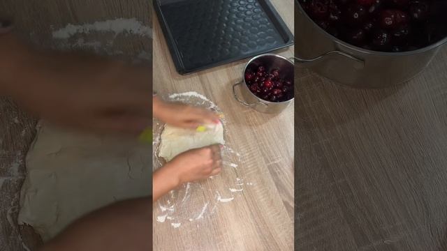 Вареники с вишней #вареники #вареникирецепт #тесто #тестонавареники #вареникисвишней #вишня