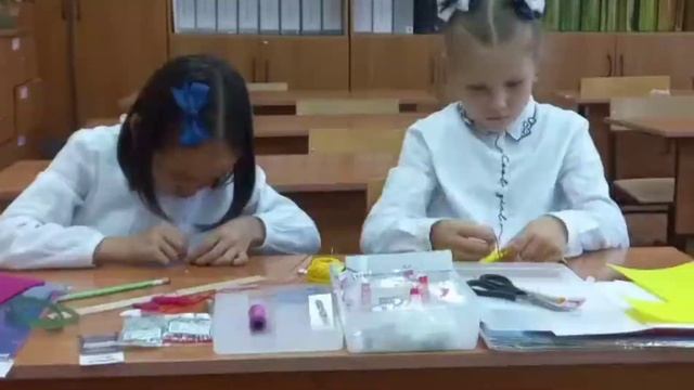 KIDSKILLS технологии моды (8-10) школа 937. Калдыбаева Айдай и Быкова Ирина смотреть онлайн