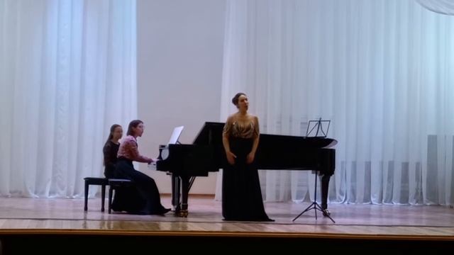 В.А.Моцарт речитатив и ария “Deh vieni, non tardar”,
К.Дебюсси «Карусель» из цикла «Забытые ариетты смотреть онлайн