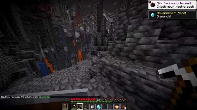 Minecraft Manhunt, But The Twist Is Fake... смотреть онлайн