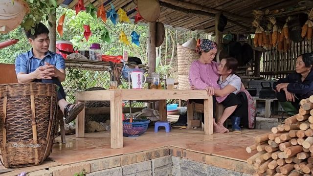 Ngôi nhà gỗ của Tiểu Vi đã dần dần hoàn thiện và rất đẹp dưới bàn tay khéo léo của Phong смотреть онлайн