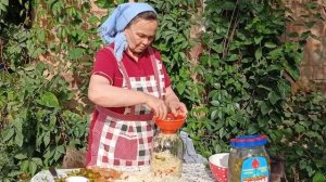 Квашеная капуста по-красногорски с огурцами и перцем