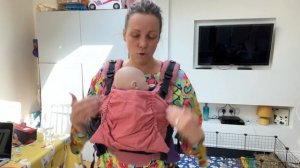 Manduca XT. Front carry H & X straps.