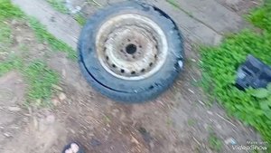 клумба "ваза" из колеса