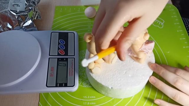Лепим мишку из мастики. Украшение для торта