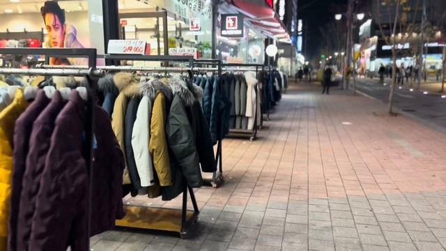 IPHONE 14 PROMAX CIMEMATIC MODE VIDEO (RANDOMLY CLICKED) смотреть онлайн