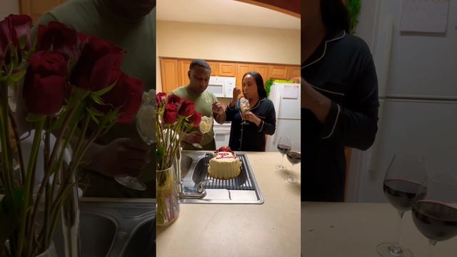At home anniversary celebration ￼with my man ❤️#anniversarycake #anniversarycelebration #romantic