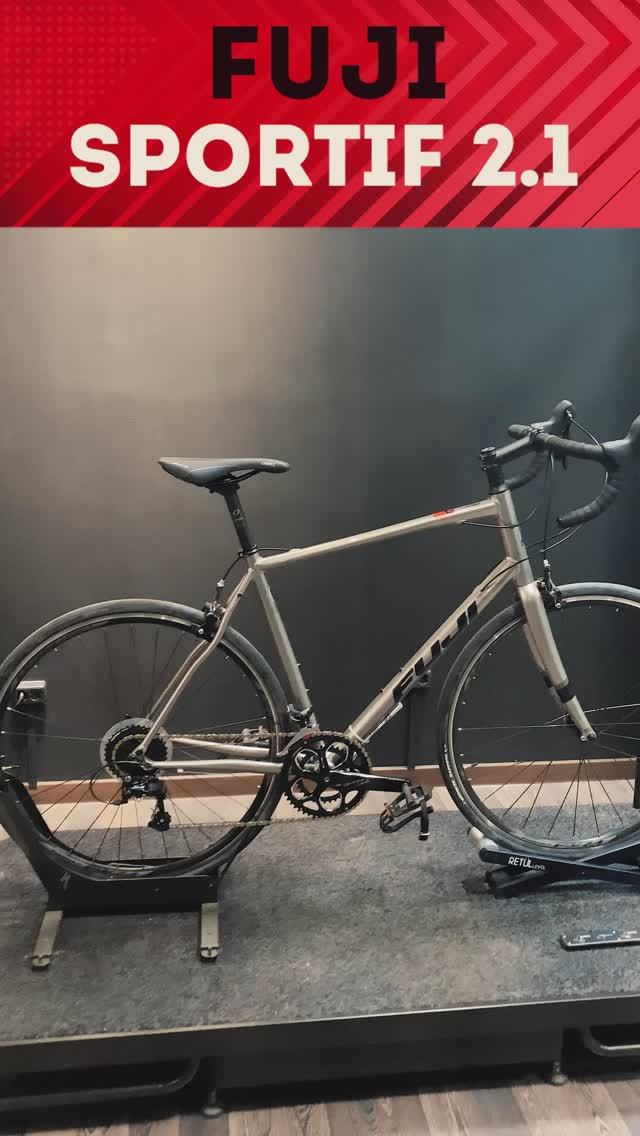 Спортивный шоссейник Fuji Sportif 2.1 (2023) | Простой и легкий велосипед для прогулок и спорта