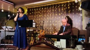 Халида Абуева и Евгений Слабиков - "Музыкант играл на скрипке" ст. и муз. Булата Окуджавы