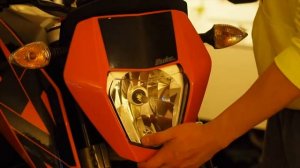 KTM Duke 690 LED headlight install