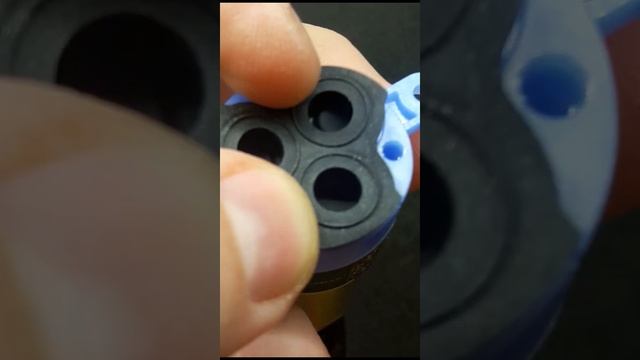 Что внутри маленькой помпы? What's inside the little pump? смотреть онлайн