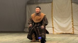 Хакасия. Хакасский эпос: горловое пение, богатырское сказание на хакасском языке. Сказывает В.Доржу
