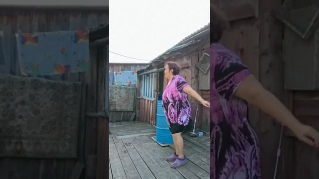 Только Регина за любой кипишь..