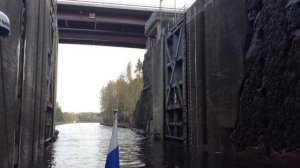 Вход в шлюз на Сайменском канале