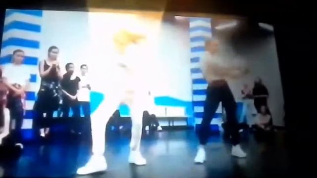 Крутые танцы Кати АДУШКЕНОЙ смотреть онлайн