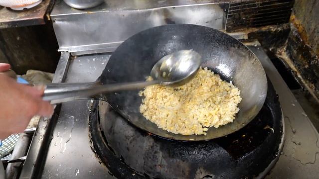 ラーメン一杯６００円親子たった２人で営業する絶品下町中華のドキュメンタリー丨Japanese Street Food