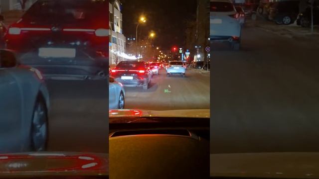 Колея в центре Екатеринбурга. Январь 2024 смотреть онлайн