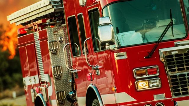 Fire Truck Siren Sound Effect  🚒 Fire Truck Sirens