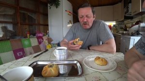 ВЛОГ БеляшкИ / Напекла к завтраку / Резюме мамы «Есть можно» / Глаз да глаз 5 мая 2020 г.