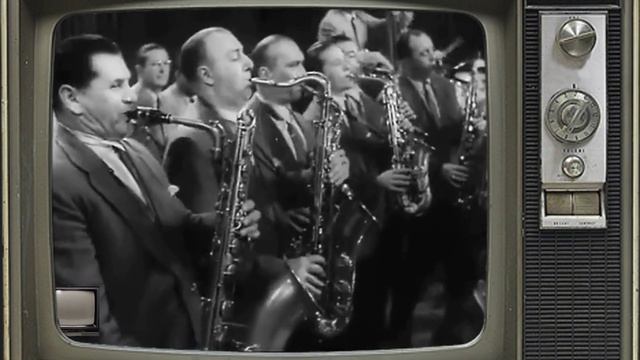 Джаз-Оркестр Под Управлением Л.Утесова Веселая Прогулка смотреть онлайн