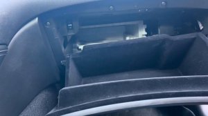 Infiniti Q50 Cabin air filter replacement