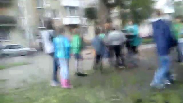 Конфликт с бабками. Какой-то придурок с палкой! #11 смотреть онлайн