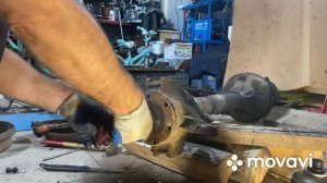 Снял передний мост с УАЗа. Купил блокировку и дисковые тормоза