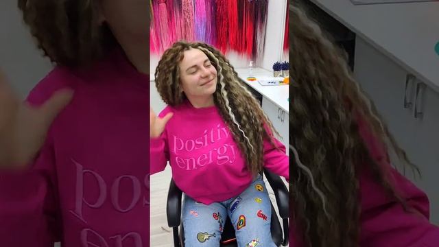 Заплели на волосы 5 см длиной #дредокудри #кудри #локоны смотреть онлайн